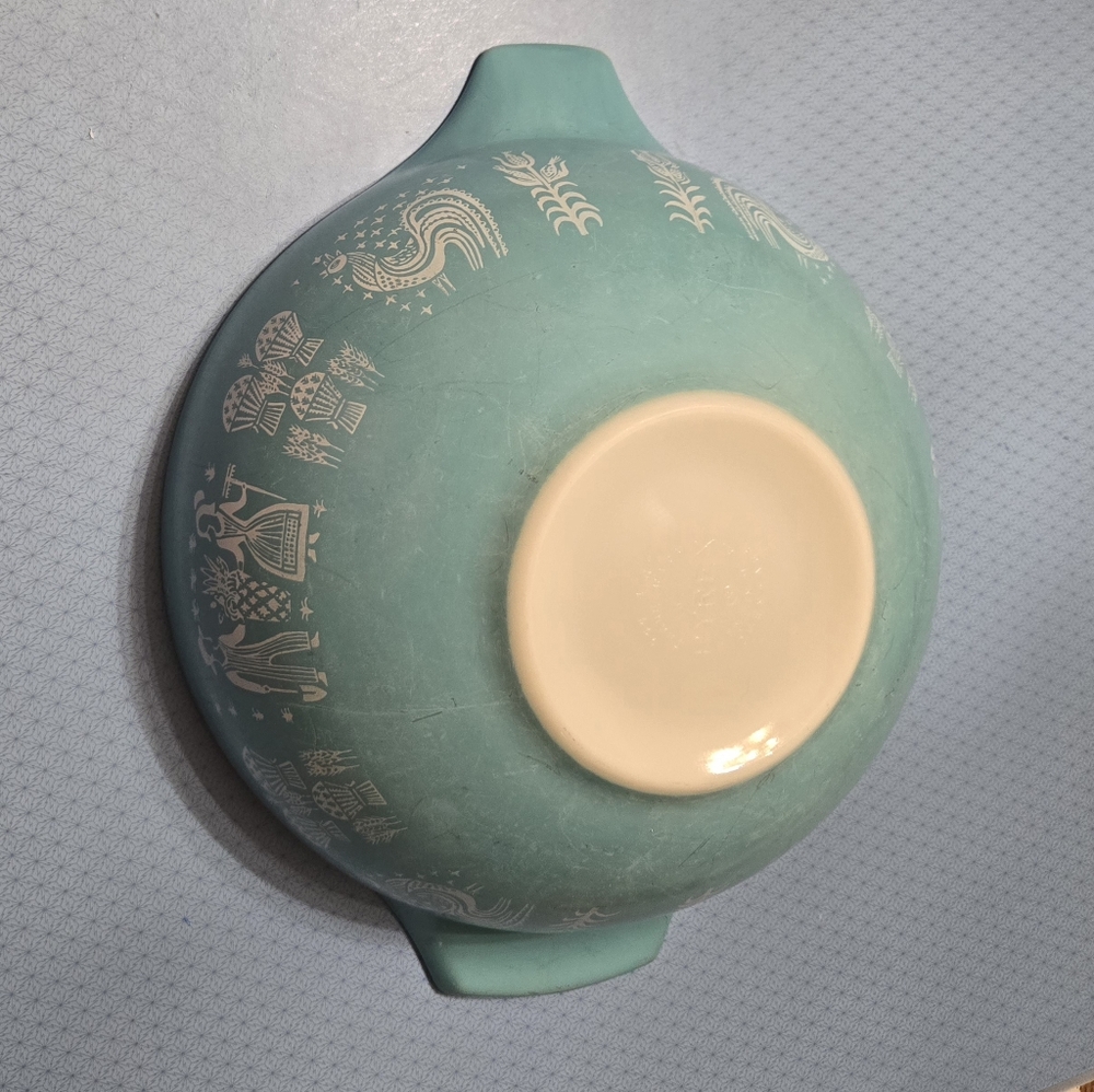 Pyrex Vintage Amish Butterprint 444 4 qt Mixing Bowl 1957-1968 - Picture 4 of 5